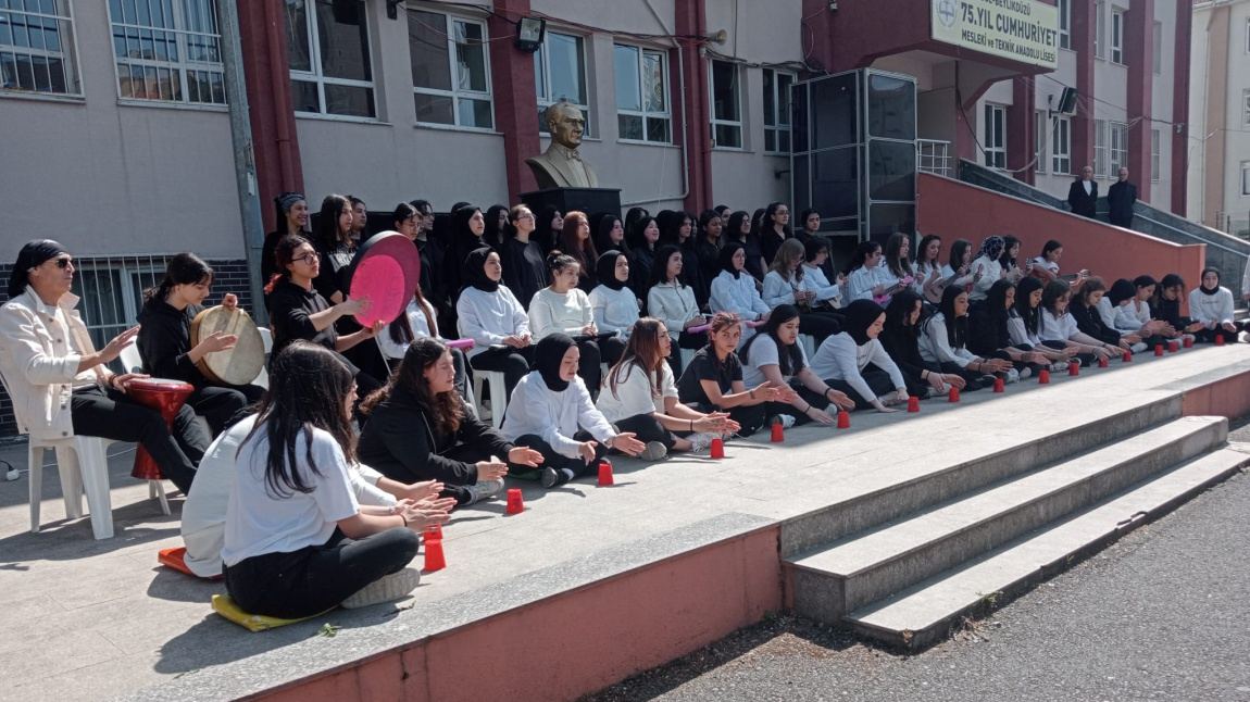 Stanbul Beyl Kd Z Y L Cumhuriyet Mesleki Ve Teknik Anadolu Lisesi